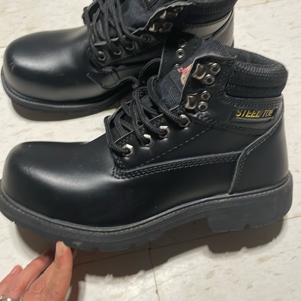 BRAHMA men's heavy duty steel toe leather upper black work boots size 7.5W
